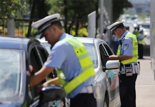 吃瓜交警赵先生视频,揭秘交警日常趣事