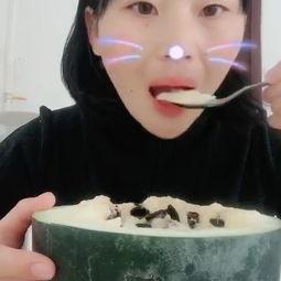 大瓜吃播视频,揭秘网红美食背后的秘密